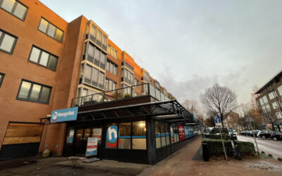 Hoogvliet Rijswijk: akoestische supermarktvloer over bestaande tegelvloer